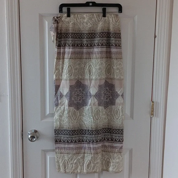 Finity Studio Silk Wrap Maxi Skirt 8 - Picture 5 of 9